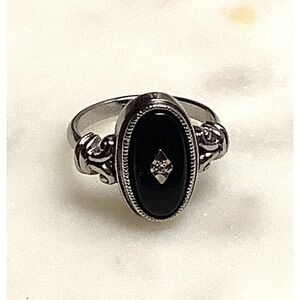 Avon Genuine Black Onyx and Diamond Ring Vintage Style Sz 7